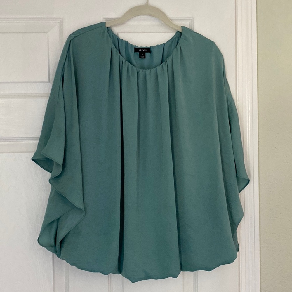 Alfani batwing blouse XL